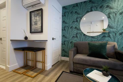 Apartamento Studio Palms Steps From Jeantalon Market Full Bath By Den Stays