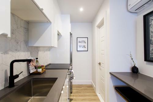 Apartamento Studio Palms Steps From Jeantalon Market Full Bath By Den Stays