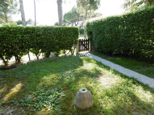 Villa In Excellent Location For 6 People With Swimming Pool