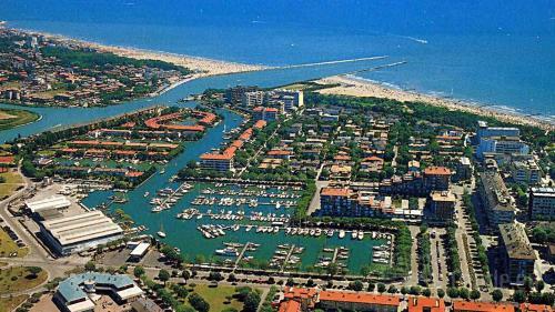 Large Apartment Facing The Sea 6 People