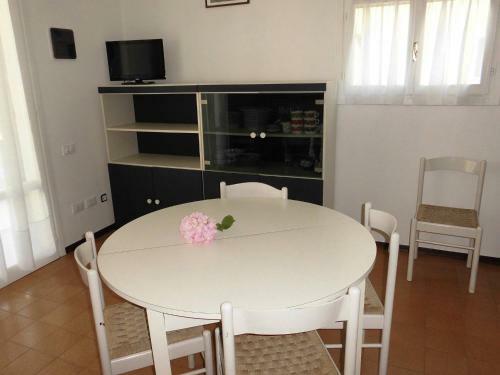 Villa Terraced House 6 People With Swimming Pool - A C