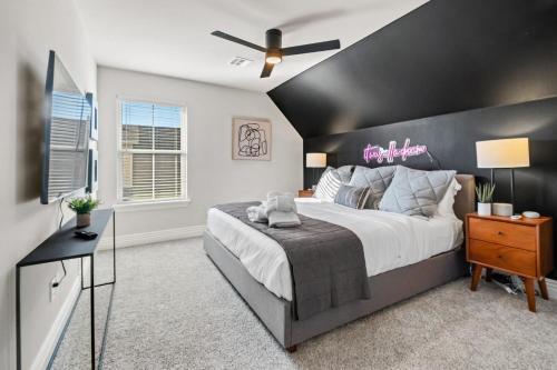Apollo House - Amazing Location In Rogers, Ar - Sleeps 11!