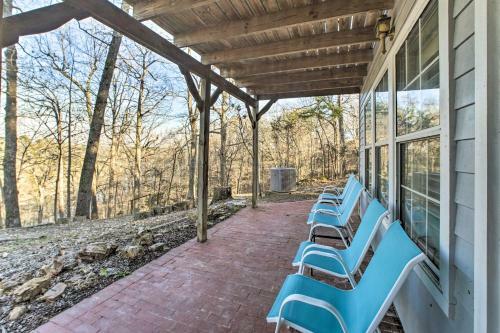 Spacious Home On Beaver Lake With Deck And Fire Pit!