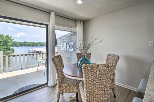 Apartamento Hot Springs Getaway With Balcony And Lake Access!