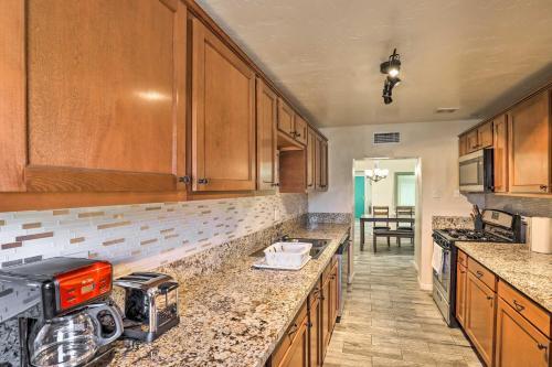 Adobe-style Retreat Less Than 2 Mi To Dtwn Tucson!