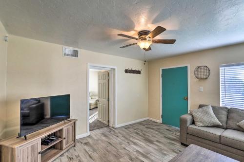 Adobe-style Retreat Less Than 2 Mi To Dtwn Tucson!