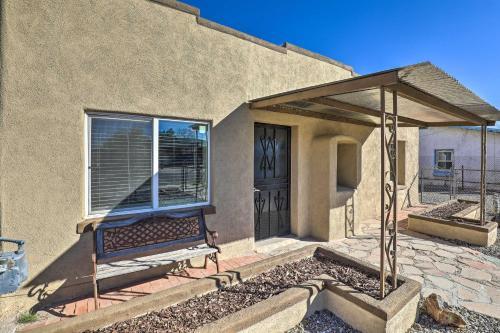 Adobe-style Retreat Less Than 2 Mi To Dtwn Tucson!