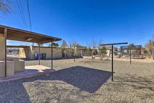 Adobe-style Retreat Less Than 2 Mi To Dtwn Tucson!