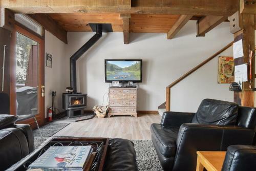 Alpine Manor Retreat
