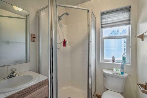 Stunning Big Bear Cabin About 9 Mi To Ski Resorts