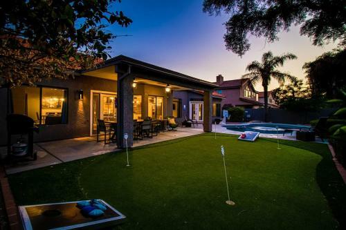Luxury Modern Home Whtd Pool In North Scottsdale