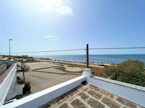 Villa Climatizzata Fronte Mare Con Grande Patio Esterno