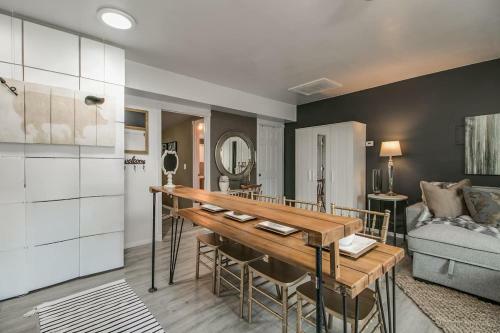 Designer Condo In Hip Zen Yard Midtown Phoenix