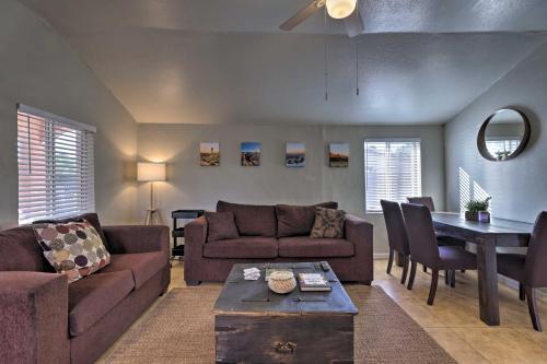 Pet-friendly Phoenix Home Less Than 3 Mi To Downtown!