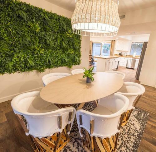 Bella Luna Retreat By Homeslice Stays