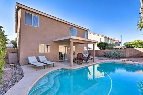 Fun Phoenix Home With Pool About 20 Mi To Downtown!