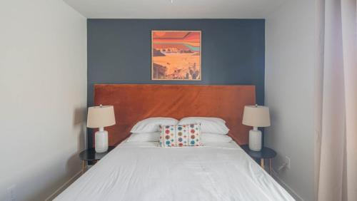 Wanderjaunt - Hallie - 2br Guesthouse - Central Phoenix