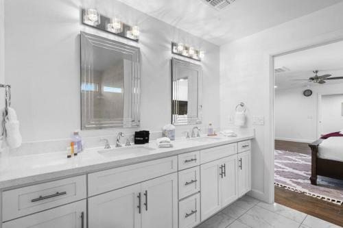 Apartamento Jacuzzi And Park Bliss By Homeslice Stays