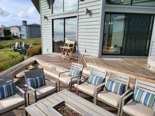 New Sea-renity Wide Ocean Views, Fireplace And Spa