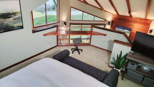 New Sea-renity Wide Ocean Views, Fireplace And Spa