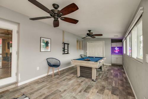 Modern Chic Old Town Scottsdale Home Wpool & Gym