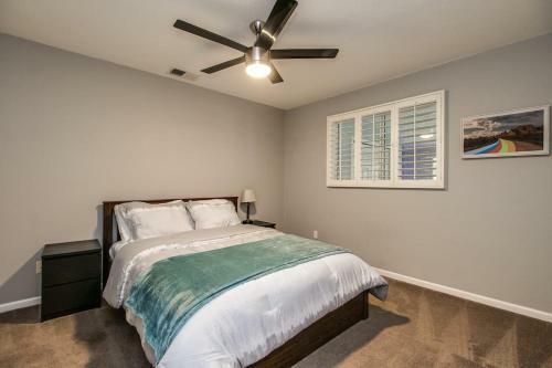 Modern Chic Old Town Scottsdale Home Wpool & Gym