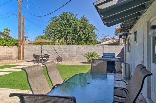 Stylish Scottsdale Oasis Close To Old Town!