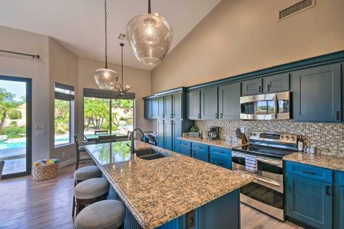 Scottsdale Golfers Getaway With Putting Green