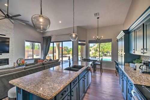 Scottsdale Golfers Getaway With Putting Green