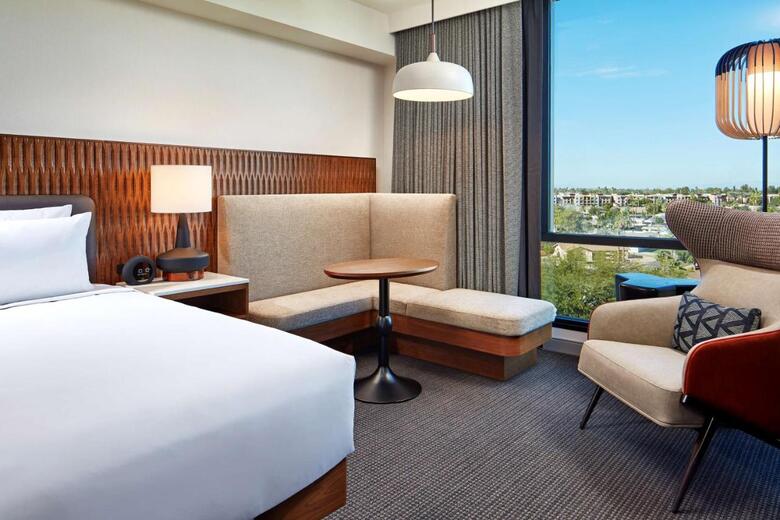 Hotel Senna House Scottsdale, Curio Collection By Hilton