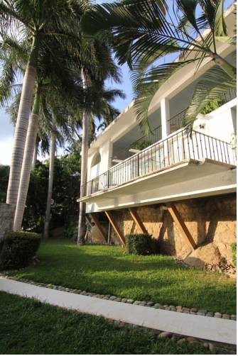 Casas Y Villas Real Estate - Casa Aldila