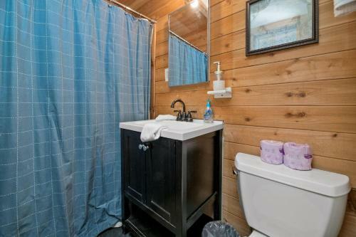 Leaf It All Bepine Cabin