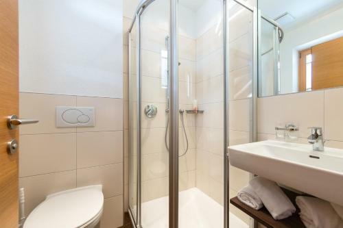Hostal Dorfblick Fiss - Apartments & Rooms