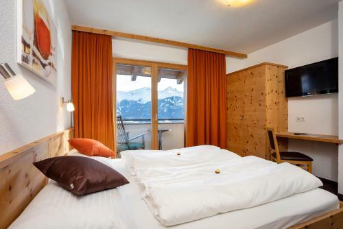 Hostal Dorfblick Fiss - Apartments & Rooms