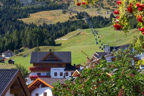 Hostal Dorfblick Fiss - Apartments & Rooms