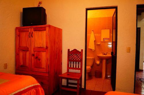 Hostal Hospedaje La Hoja