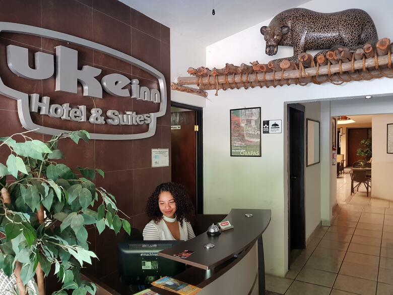 Uke Inn Hotel & Suites Xamaipak