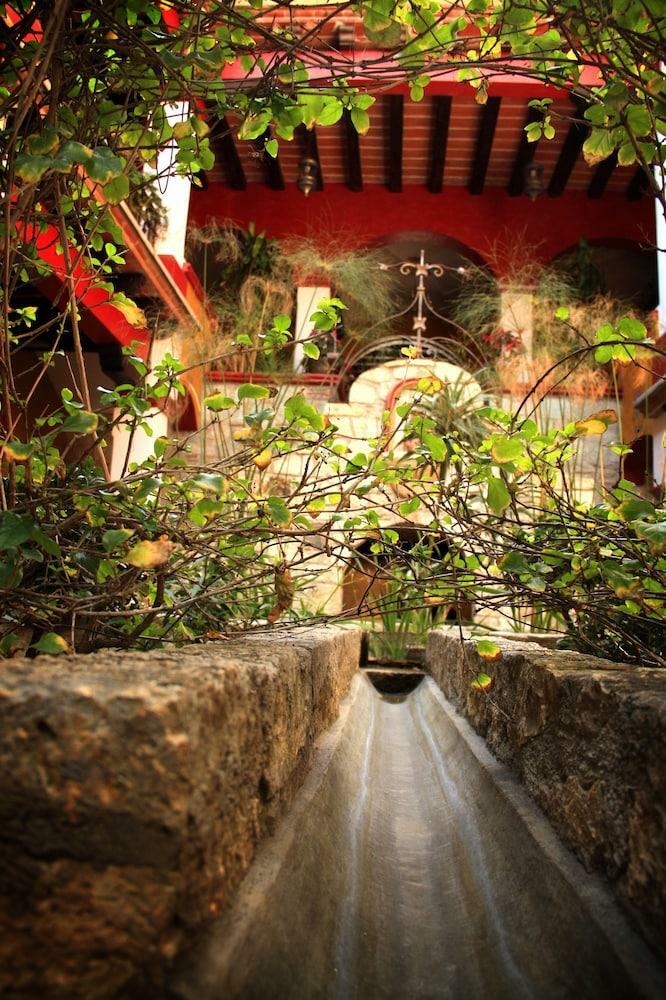 Hotel Casa Del S�tano