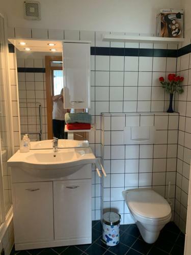Nettes 2 Zimmer Apartment Autobahnn�he
