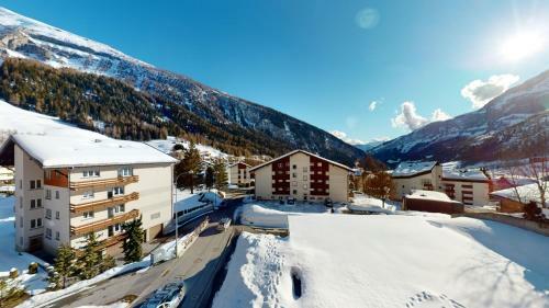 Gonenstein Residence In Leukerbad, Entire Apartment/studio With Balcony