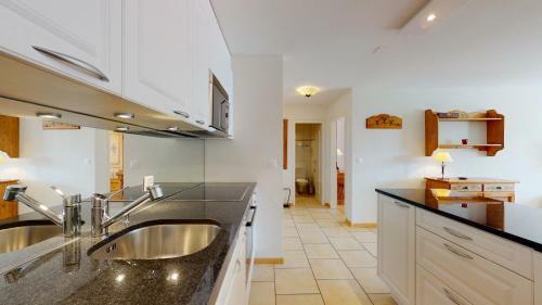 Gonenstein Residence In Leukerbad, Entire Apartment/studio With Balcony