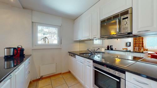 Gonenstein Residence In Leukerbad, Entire Apartment/studio With Balcony