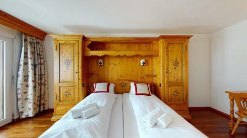 Gonenstein Residence In Leukerbad, Entire Apartment/studio With Balcony