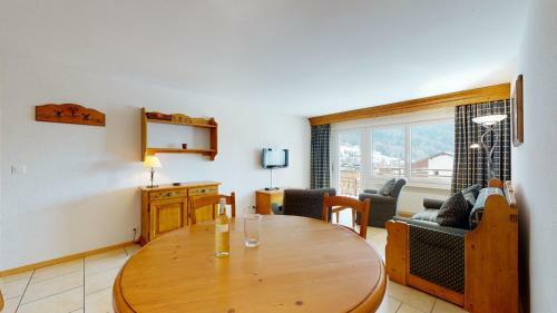 Gonenstein Residence In Leukerbad, Entire Apartment/studio With Balcony