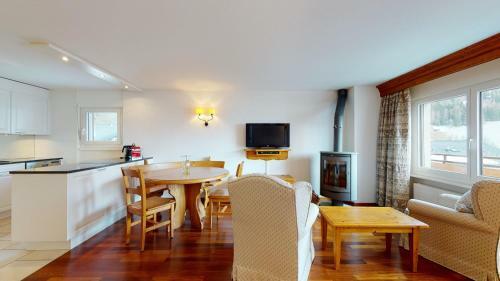 Gonenstein Residence In Leukerbad, Entire Apartment/studio With Balcony