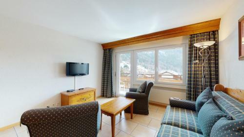 Gonenstein Residence In Leukerbad, Entire Apartment/studio With Balcony