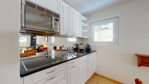 Gonenstein Residence In Leukerbad, Entire Apartment/studio With Balcony
