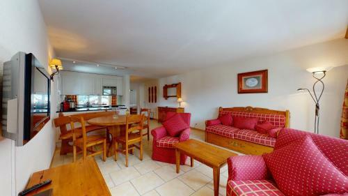 Gonenstein Residence In Leukerbad, Entire Apartment/studio With Balcony