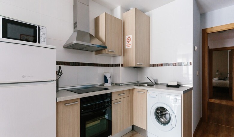 Apartamentos Se�orio de Haro 3000
