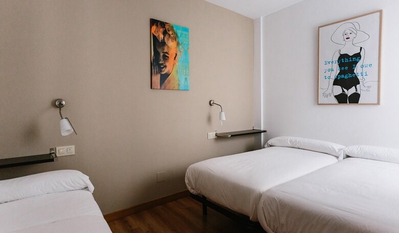 Apartamentos Se�orio de Haro 3000